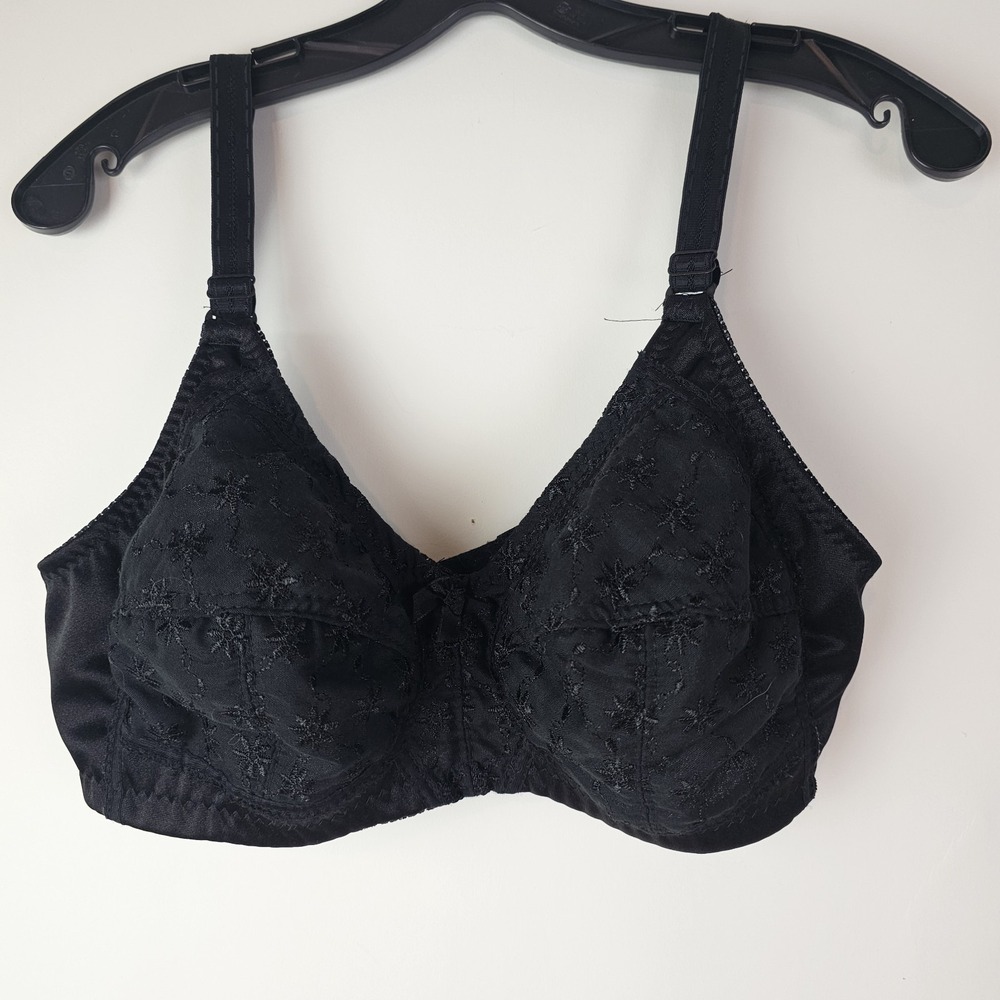 Lacy Womens Black Wireless Black Embroidered Comfy Bra 99601 Sz 38D